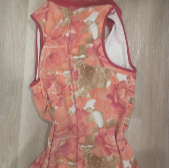 Sexy, flirty Guess  summer dress - Picture 5 of 8